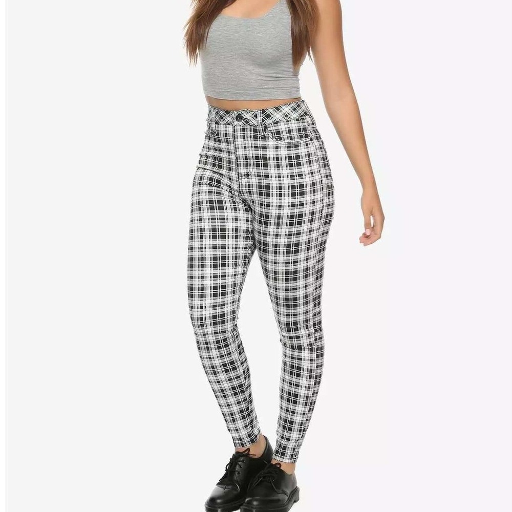 Hot Topic Denim Women's Black & White Plaid Printed Ultra Hi-Rise Jeggings Sz 17
